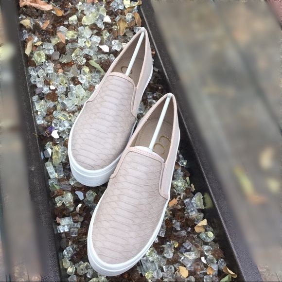 SIZE CLEARANCE-FIRM‼️Peyton Slip on Sneakers-Taupe - Picture 8 of 8